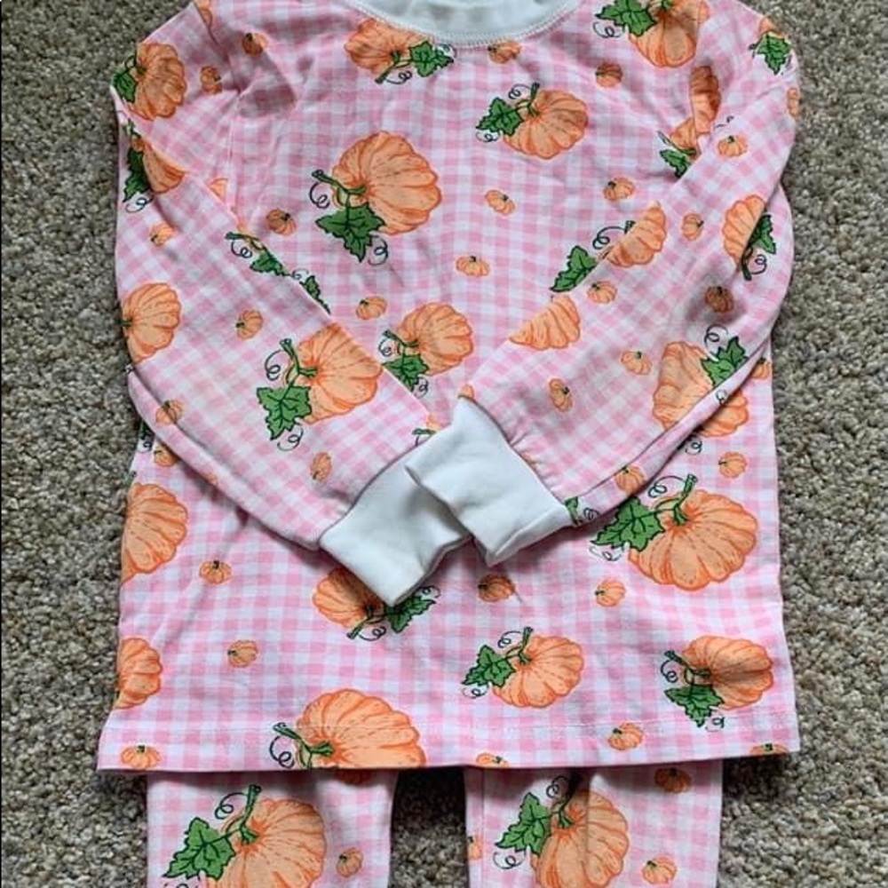 VGUC size 3t Classic Whimsy Pajama Set with pumpkins